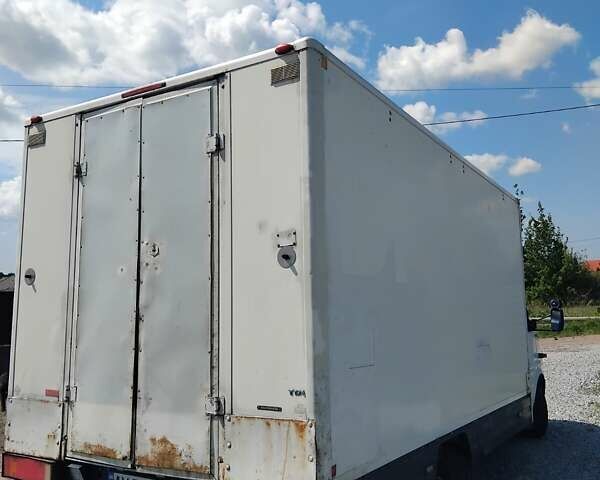 Белый Фольксваген ЛТ, объемом двигателя 2.5 л и пробегом 245 тыс. км за 9999 $, фото 15 на Automoto.ua