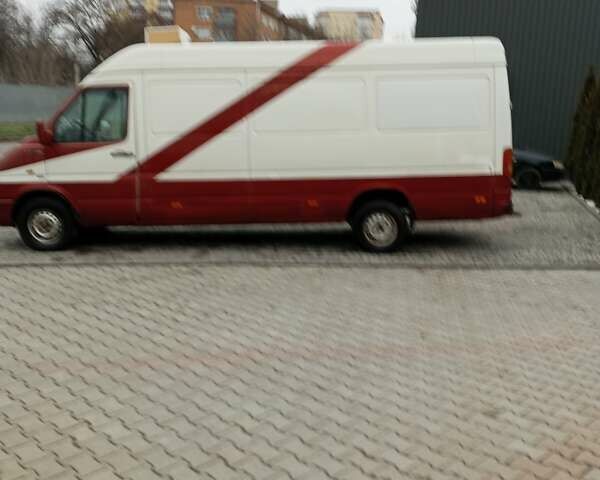 Белый Фольксваген ЛТ, объемом двигателя 2.5 л и пробегом 515 тыс. км за 8200 $, фото 4 на Automoto.ua