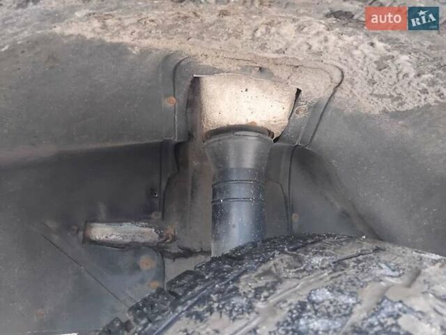 Белый Фольксваген ЛТ, объемом двигателя 2.5 л и пробегом 245 тыс. км за 9999 $, фото 17 на Automoto.ua