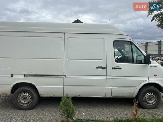Білий Фольксваген ЛТ, об'ємом двигуна 2.5 л та пробігом 495 тис. км за 7000 $, фото 2 на Automoto.ua