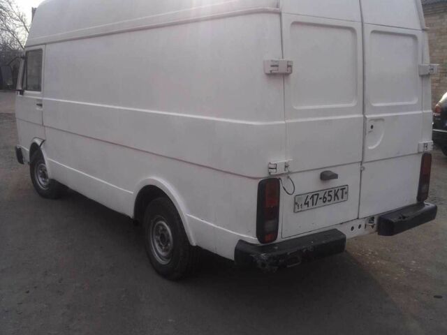 Белый Фольксваген ЛТ, объемом двигателя 2.4 л и пробегом 280 тыс. км за 2200 $, фото 6 на Automoto.ua