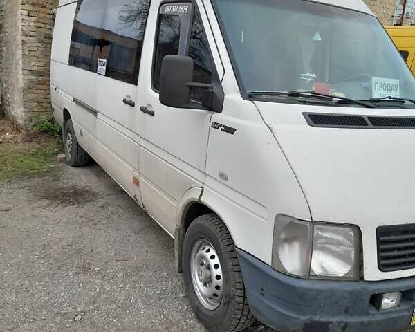 Белый Фольксваген ЛТ, объемом двигателя 2.46 л и пробегом 650 тыс. км за 7300 $, фото 2 на Automoto.ua