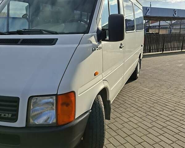 Белый Фольксваген ЛТ, объемом двигателя 2.5 л и пробегом 593 тыс. км за 7850 $, фото 3 на Automoto.ua