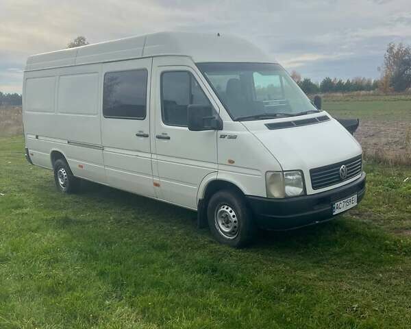 Белый Фольксваген ЛТ, объемом двигателя 2.46 л и пробегом 650 тыс. км за 8400 $, фото 2 на Automoto.ua