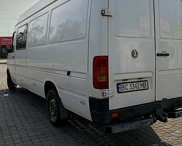 Белый Фольксваген ЛТ, объемом двигателя 2.46 л и пробегом 562 тыс. км за 7700 $, фото 1 на Automoto.ua