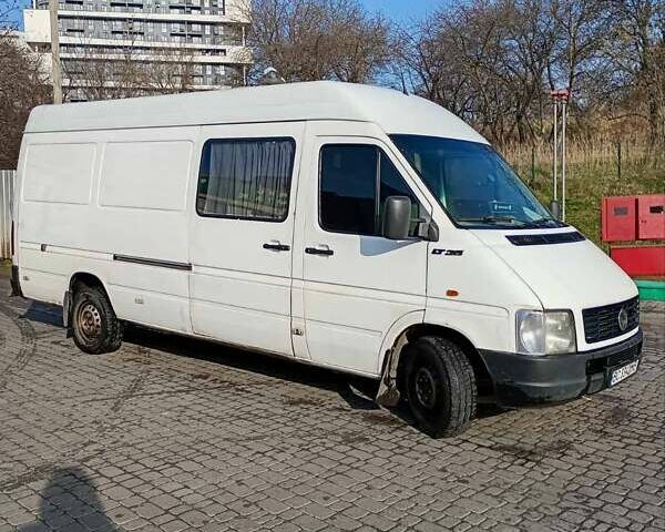Белый Фольксваген ЛТ, объемом двигателя 2.46 л и пробегом 562 тыс. км за 7700 $, фото 2 на Automoto.ua