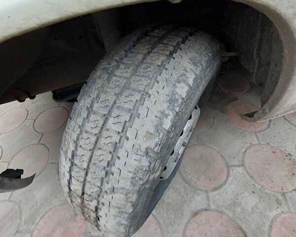 Белый Фольксваген ЛТ, объемом двигателя 2.46 л и пробегом 650 тыс. км за 8300 $, фото 7 на Automoto.ua