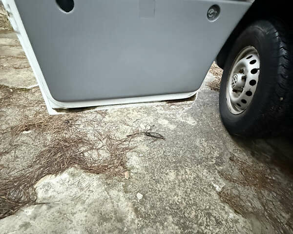 Белый Фольксваген ЛТ, объемом двигателя 2.8 л и пробегом 400 тыс. км за 9000 $, фото 24 на Automoto.ua