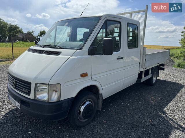 Белый Фольксваген ЛТ, объемом двигателя 2.46 л и пробегом 260 тыс. км за 15500 $, фото 1 на Automoto.ua