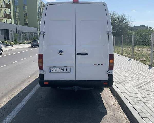 Білий Фольксваген ЛТ, об'ємом двигуна 2.5 л та пробігом 400 тис. км за 9000 $, фото 1 на Automoto.ua