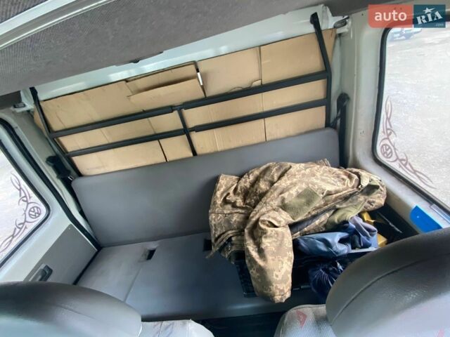 Белый Фольксваген ЛТ, объемом двигателя 2.5 л и пробегом 450 тыс. км за 8000 $, фото 6 на Automoto.ua