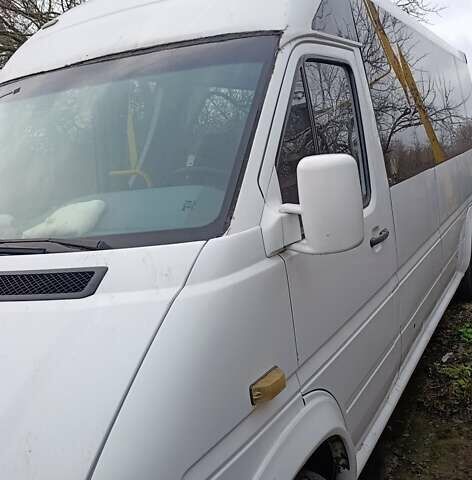 Білий Фольксваген ЛТ, об'ємом двигуна 2.8 л та пробігом 450 тис. км за 14600 $, фото 2 на Automoto.ua