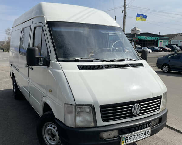 Белый Фольксваген ЛТ, объемом двигателя 2.34 л и пробегом 300 тыс. км за 5500 $, фото 1 на Automoto.ua