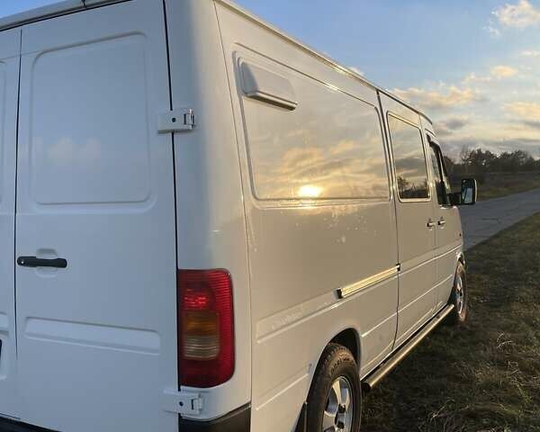 Белый Фольксваген ЛТ, объемом двигателя 2.46 л и пробегом 467 тыс. км за 10000 $, фото 6 на Automoto.ua