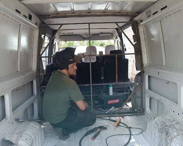 Белый Фольксваген ЛТ, объемом двигателя 2.46 л и пробегом 467 тыс. км за 10000 $, фото 18 на Automoto.ua