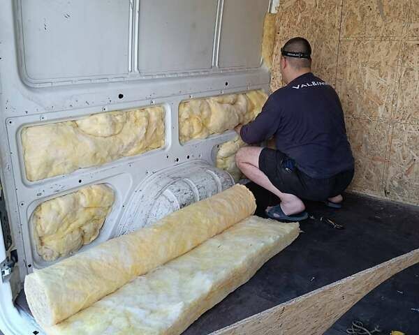 Белый Фольксваген ЛТ, объемом двигателя 2.46 л и пробегом 467 тыс. км за 10000 $, фото 20 на Automoto.ua