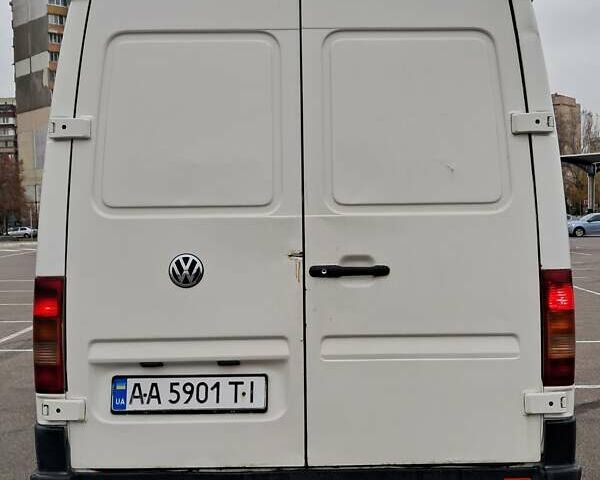Белый Фольксваген ЛТ, объемом двигателя 2.46 л и пробегом 297 тыс. км за 9000 $, фото 5 на Automoto.ua