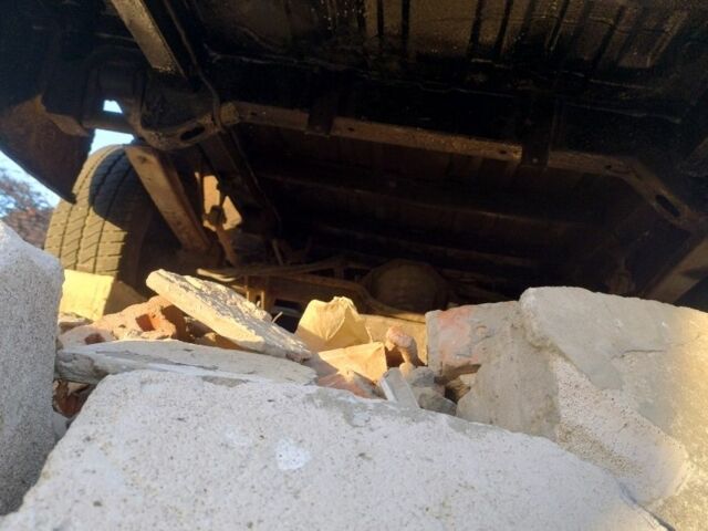 Белый Фольксваген ЛТ, объемом двигателя 2.5 л и пробегом 400 тыс. км за 7500 $, фото 4 на Automoto.ua