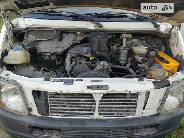 Белый Фольксваген ЛТ, объемом двигателя 2.5 л и пробегом 716 тыс. км за 6500 $, фото 5 на Automoto.ua