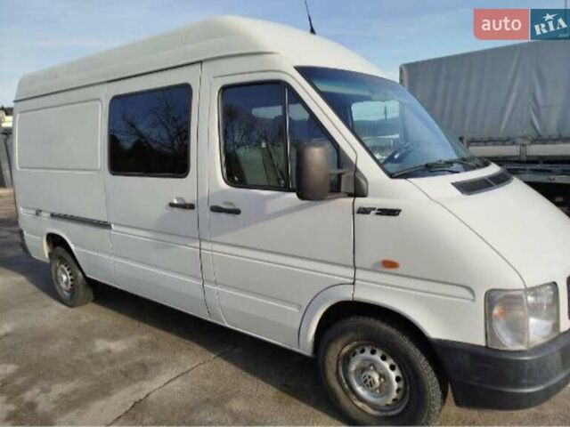 Белый Фольксваген ЛТ, объемом двигателя 2.8 л и пробегом 251 тыс. км за 8200 $, фото 1 на Automoto.ua