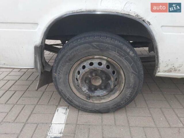 Білий Фольксваген ЛТ, об'ємом двигуна 2.5 л та пробігом 999 тис. км за 4500 $, фото 13 на Automoto.ua