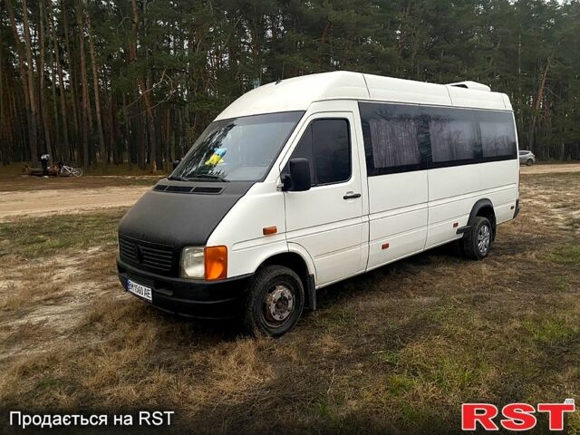 Білий Фольксваген ЛТ, об'ємом двигуна 2.8 л та пробігом 0 тис. км за 11000 $, фото 2 на Automoto.ua