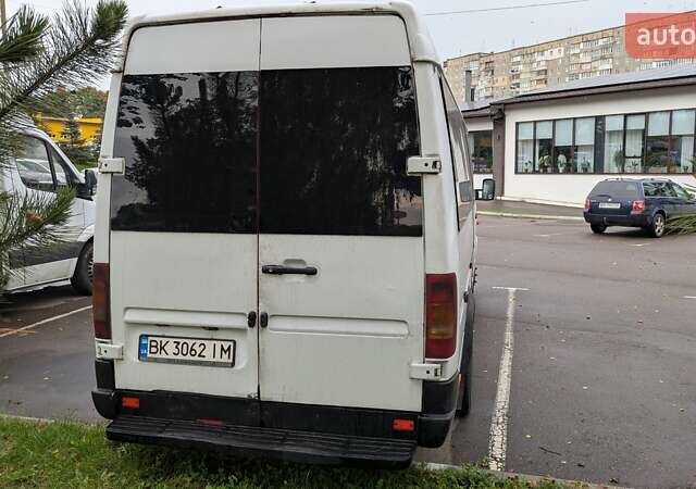 Белый Фольксваген ЛТ, объемом двигателя 2.8 л и пробегом 50 тыс. км за 11100 $, фото 6 на Automoto.ua