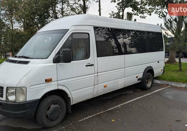 Белый Фольксваген ЛТ, объемом двигателя 2.8 л и пробегом 50 тыс. км за 11100 $, фото 2 на Automoto.ua