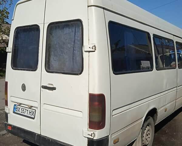 Белый Фольксваген ЛТ, объемом двигателя 2.46 л и пробегом 524 тыс. км за 3000 $, фото 3 на Automoto.ua