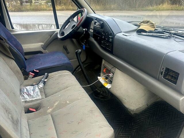 Білий Фольксваген ЛТ, об'ємом двигуна 2.5 л та пробігом 250 тис. км за 4700 $, фото 2 на Automoto.ua