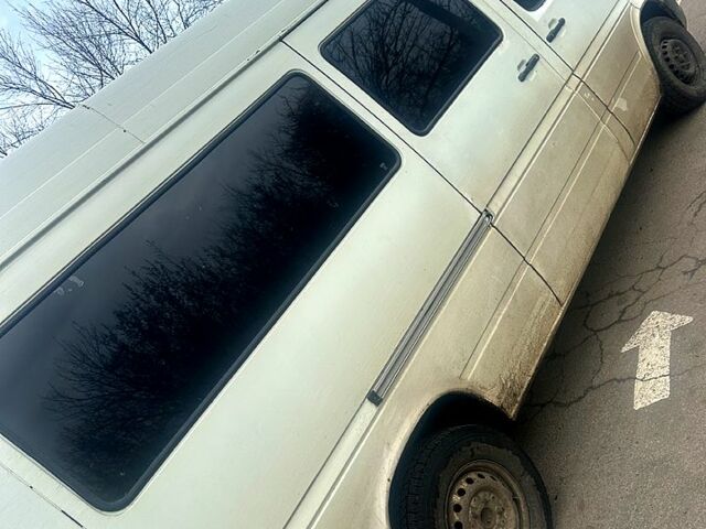 Білий Фольксваген ЛТ, об'ємом двигуна 2.5 л та пробігом 250 тис. км за 4700 $, фото 4 на Automoto.ua