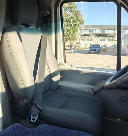 Белый Фольксваген ЛТ, объемом двигателя 2.5 л и пробегом 300 тыс. км за 9000 $, фото 3 на Automoto.ua