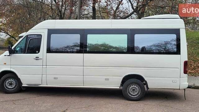 Белый Фольксваген ЛТ, объемом двигателя 2.5 л и пробегом 7 тыс. км за 11500 $, фото 6 на Automoto.ua