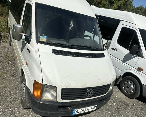 Білий Фольксваген ЛТ, об'ємом двигуна 2.46 л та пробігом 650 тис. км за 8700 $, фото 1 на Automoto.ua