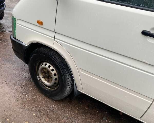 Белый Фольксваген ЛТ, объемом двигателя 2.5 л и пробегом 520 тыс. км за 4900 $, фото 6 на Automoto.ua