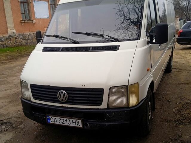 Білий Фольксваген ЛТ, об'ємом двигуна 2.5 л та пробігом 300 тис. км за 8200 $, фото 2 на Automoto.ua