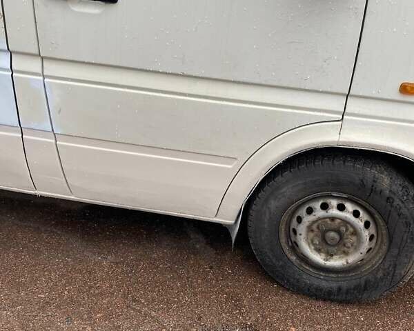 Белый Фольксваген ЛТ, объемом двигателя 2.5 л и пробегом 520 тыс. км за 4900 $, фото 5 на Automoto.ua