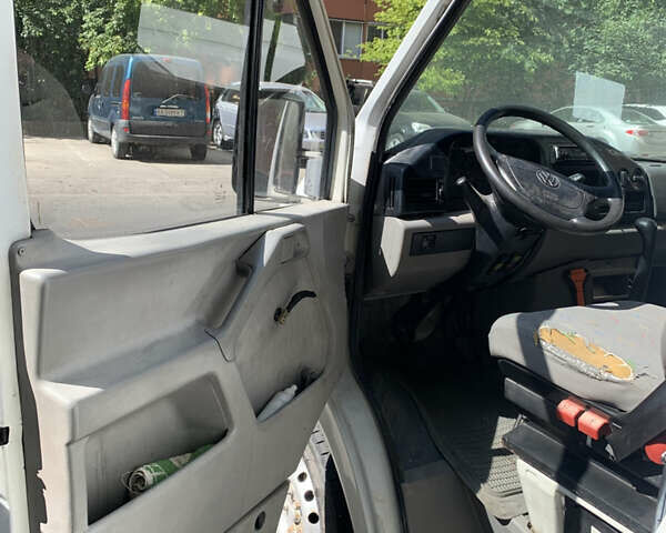 Білий Фольксваген ЛТ, об'ємом двигуна 2.5 л та пробігом 546 тис. км за 4200 $, фото 4 на Automoto.ua