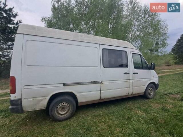 Белый Фольксваген ЛТ, объемом двигателя 2.46 л и пробегом 447 тыс. км за 7500 $, фото 7 на Automoto.ua