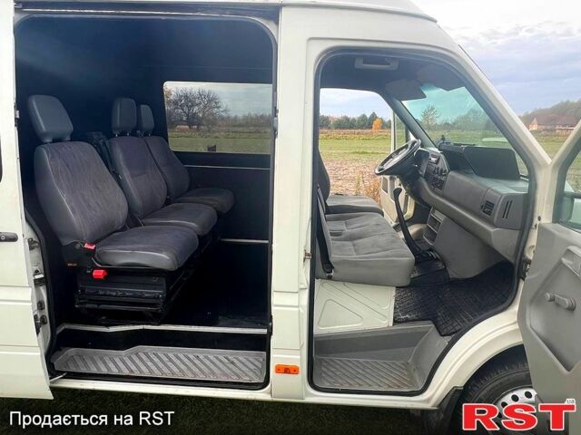 Белый Фольксваген ЛТ, объемом двигателя 2.5 л и пробегом 651 тыс. км за 8400 $, фото 3 на Automoto.ua