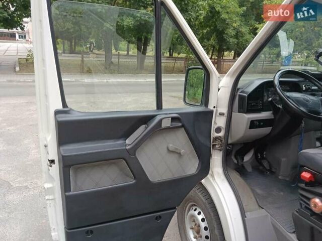 Белый Фольксваген ЛТ, объемом двигателя 2.8 л и пробегом 520 тыс. км за 7200 $, фото 11 на Automoto.ua