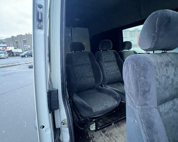 Белый Фольксваген ЛТ, объемом двигателя 2.46 л и пробегом 600 тыс. км за 9500 $, фото 9 на Automoto.ua