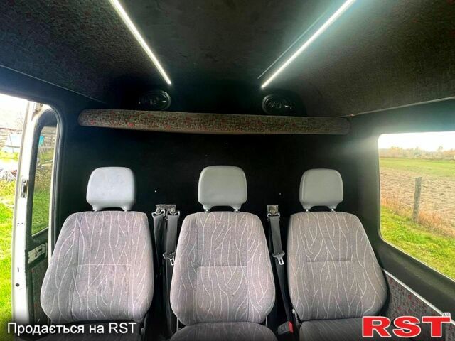 Белый Фольксваген ЛТ, объемом двигателя 2.5 л и пробегом 651 тыс. км за 8400 $, фото 4 на Automoto.ua