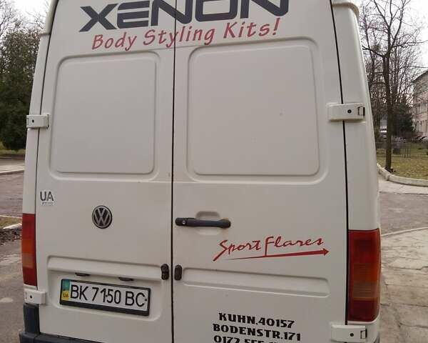 Белый Фольксваген ЛТ, объемом двигателя 0 л и пробегом 540 тыс. км за 9000 $, фото 1 на Automoto.ua