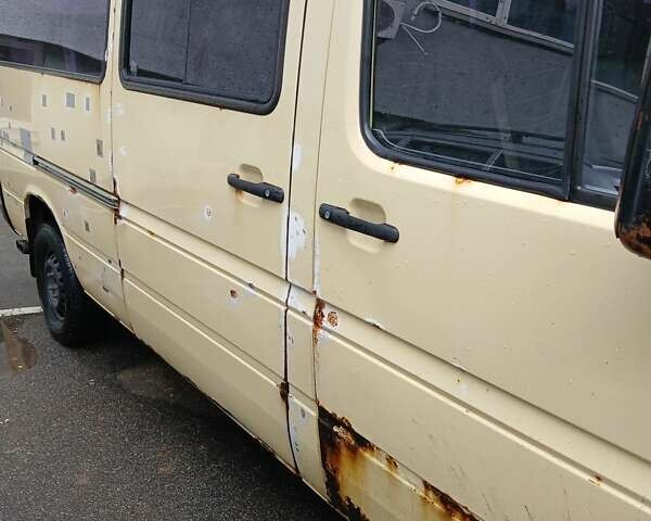 Бежевий Фольксваген ЛТ, об'ємом двигуна 2.46 л та пробігом 600 тис. км за 4500 $, фото 3 на Automoto.ua