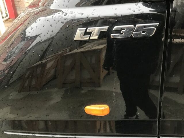 Черный Фольксваген ЛТ, объемом двигателя 2.5 л и пробегом 250 тыс. км за 4200 $, фото 7 на Automoto.ua