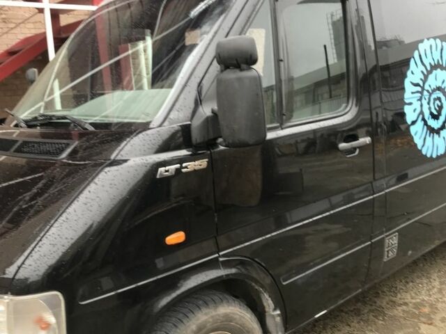 Черный Фольксваген ЛТ, объемом двигателя 2.5 л и пробегом 250 тыс. км за 4200 $, фото 10 на Automoto.ua