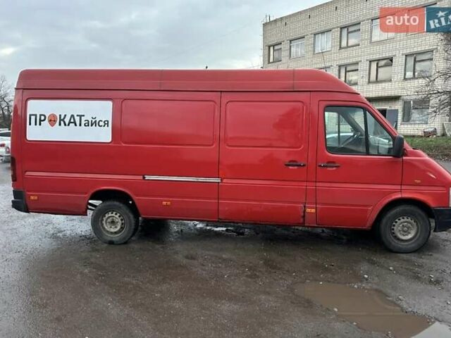 Красный Фольксваген ЛТ, объемом двигателя 2.5 л и пробегом 344 тыс. км за 7600 $, фото 3 на Automoto.ua
