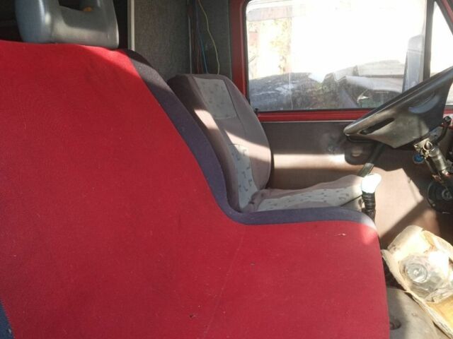 Червоний Фольксваген ЛТ, об'ємом двигуна 2.4 л та пробігом 160 тис. км за 1600 $, фото 4 на Automoto.ua