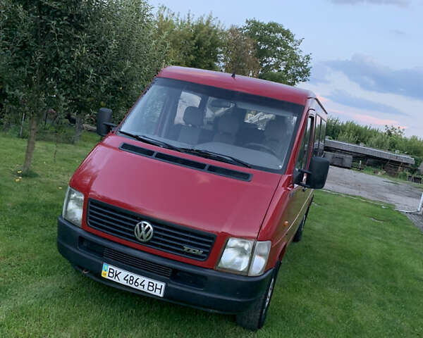 Красный Фольксваген ЛТ, объемом двигателя 2.46 л и пробегом 670 тыс. км за 8500 $, фото 5 на Automoto.ua